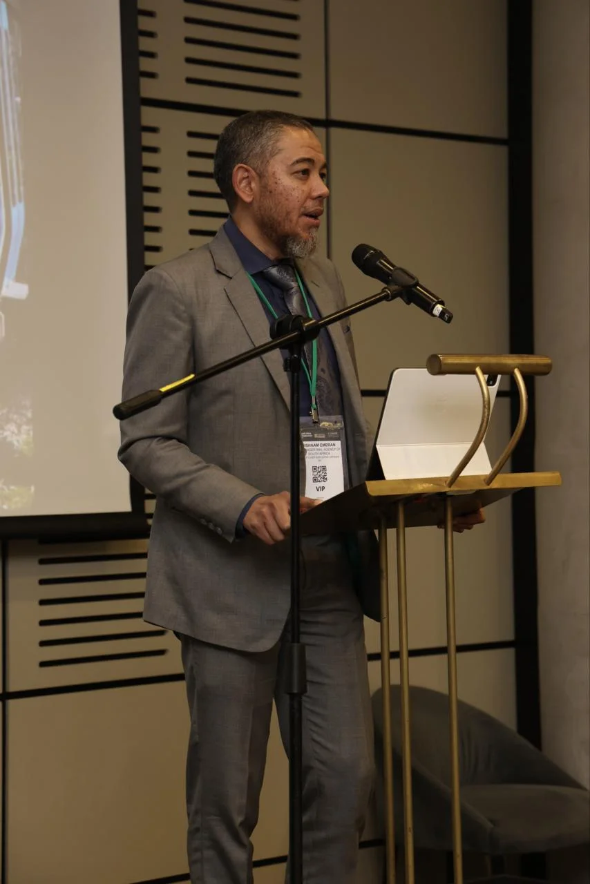 PRASA Group CEO at the forum, photograph 7